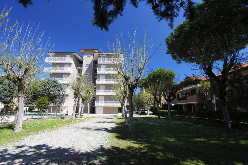 Pineta Suite Cervia Exterior photo